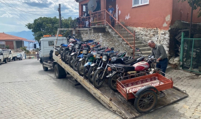 Alaşehir'de 14 tescilsiz motosiklet ele geçirildi