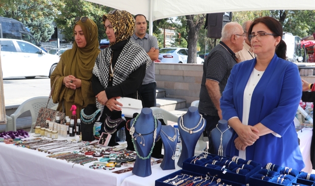 Ankara'da Filistinlilere destek için kermes düzenlendi