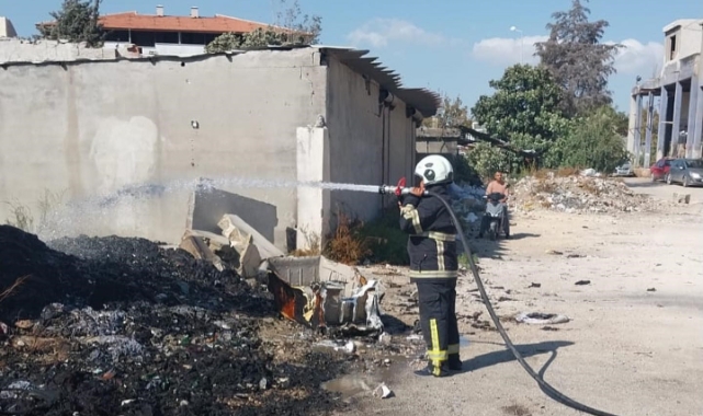 Antakya’da çöp yangını