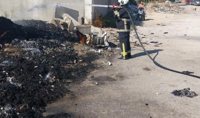 Antakya’da çöp yangını