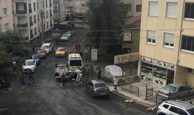Araç takla attı, sürücüsü yara almadan kurtuldu