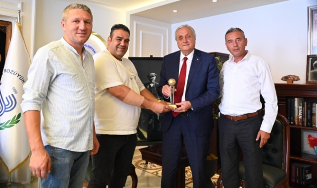 Başkan Bakkalcıoğlu’na, Vitraspor’dan ziyaret