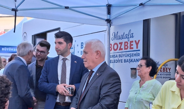 Başkan Bozbey makamını Karacabey'e taşıdı
