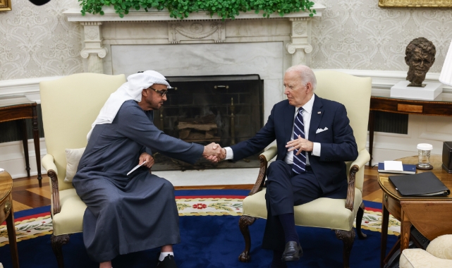 Biden, BAE Devlet Başkanı ile bir araya geldi