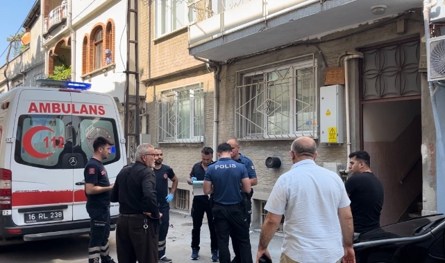 Bursa'da 54 yaşındaki adam apartmanda ölü bulundu