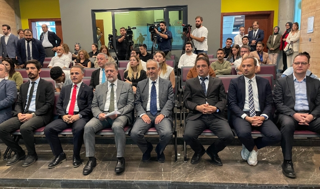 Bursa'da "bağımlılık ve intihar haberleri" üzerine dikkat çeken eğitim