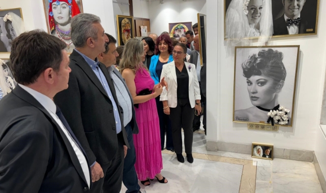 Bursa’da Belgin Ersavaş'ın “Nostalji” sergisi