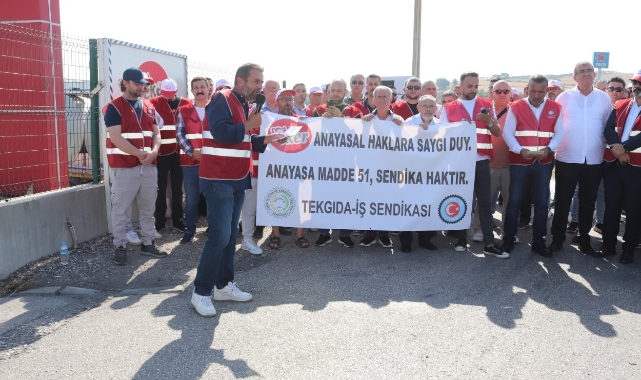 Bursa'da Eker Süt Fabrikası'nda eylem