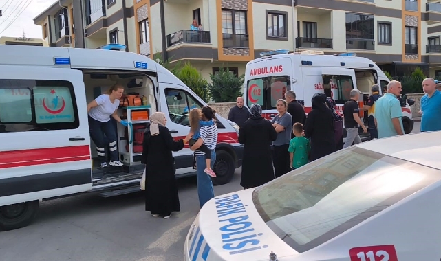 Bursa'da okul servisi ile hafif ticari araç çarpıştı! 8'i öğrenci 11 yaralı