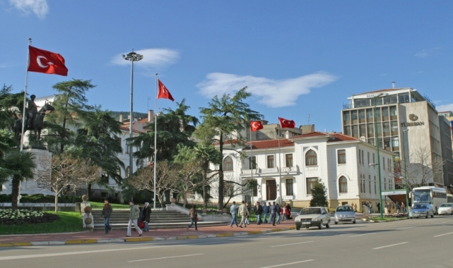 Bursa'da pazar günü Heykel Caddesi trafiğe kapatılacak