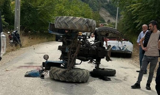 Bursa'da traktör devrildi! Oğlu atlayarak kurtuldu, anne can verdi