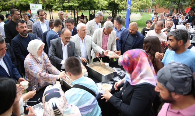 Büyükşehir, glütensiz yaşamın yanında