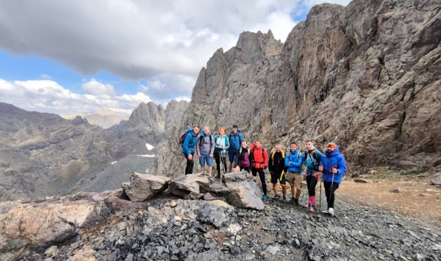 Çekya'dan gelen turistler Yüksekova'nın doğal güzelliklerine hayran kaldı