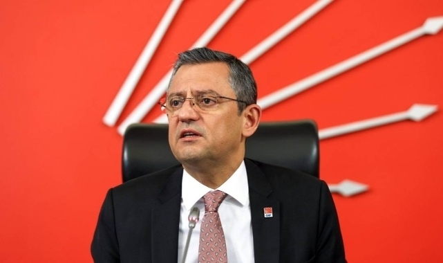 CHP lideri Özel, Dünya Eczacılar Günü’nü kutladı