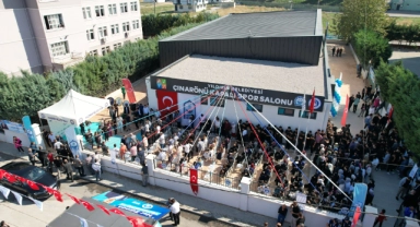 Çınarönü Mahallesi'nde Kapalı Spor Salonu açıldı