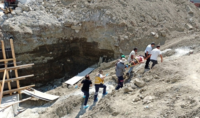 Elektrikli motosiklet köprü inşaatına düştü
