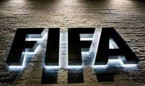 FIFA'dan ırkçılığa uğrayan futbolcular için yeni karar