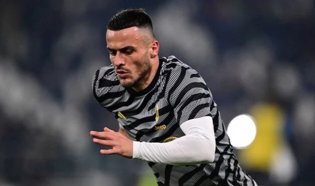 Filip Kostic resmen Fenerbahçe'de