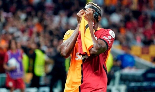 Galatasaray'da Osimhen oyuna devam edemedi