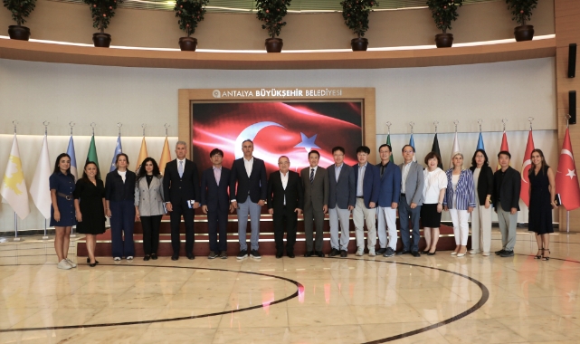Güney Kore heyeti Antalya Büyükşehir Belediyesi’nde