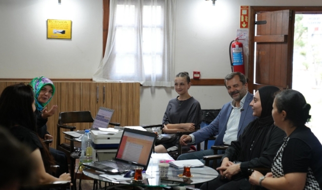 Gürsu Belediyesi'nden üniversite hayali kuran gençlere destek