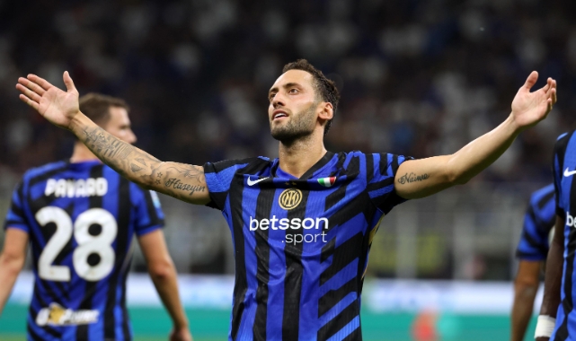 Hakan Çalhanoğlu, Ballon d'Or'a aday gösterildi
