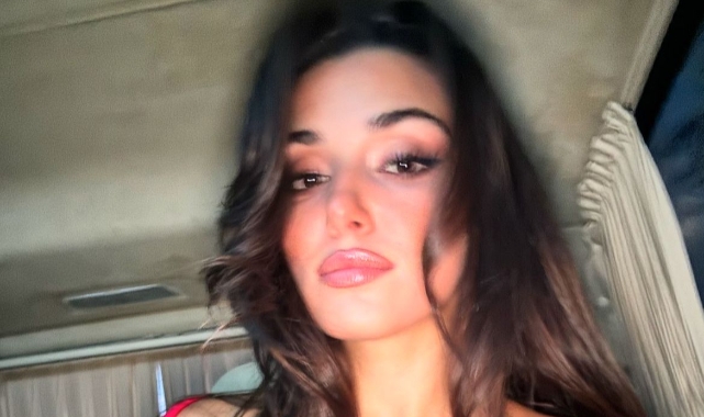 Hande Erçel'den kırmızı büstiyerli şov!