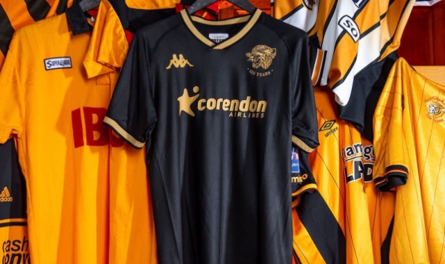 Hull City, 120. yılına özel formasını tanıttı