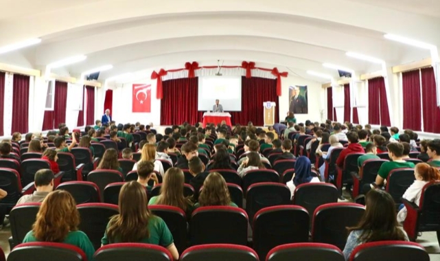 İnegöl’de gençler şehir yönetimine katkı sunuyor