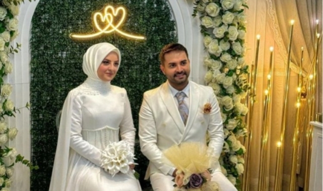 Kadir Ezildi bir nişan daha yaptı!