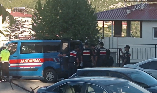 Kahramanmaraş’ta engelli çobanı öldüresiye döven kız kardeşler tutuklandı