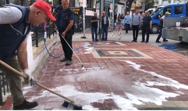 Karacabey'de temizlik seferberliği sürüyor