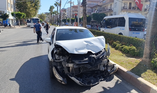 Kırmızı ışık ihlali feci kazayı beraberinde getirdi