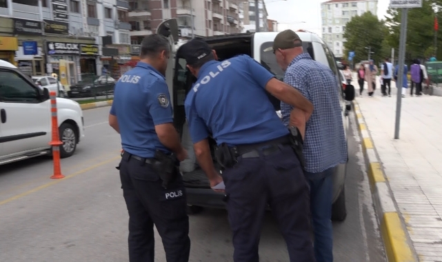 Mahalleyi havaya uçurmakla tehdit ediyordu! Bakın ne oldu