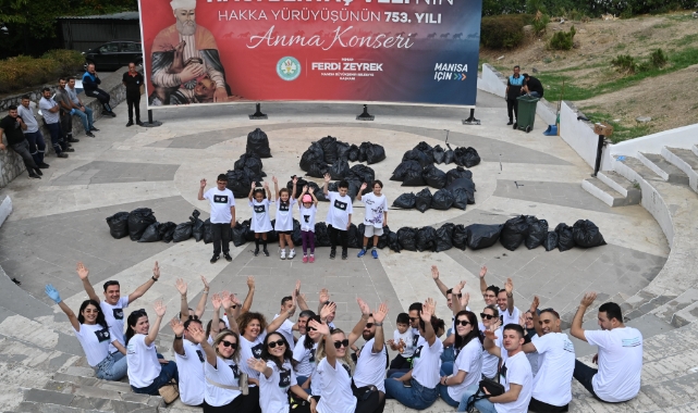 Manisa Büyükşehir'den ‘Atıksız Bir Dünya’ için çöp toplama etkinliği