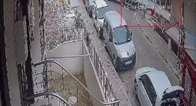 Market tabelası alışverişten çıkan adamın kafasına düştü