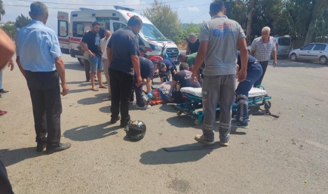 Motosikletle araç çarpıştı