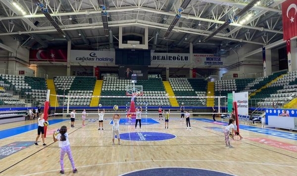 Muğla'da çocuklar sporla büyüyor
