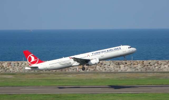 O havalimanı uçuşlara kapanıyor!