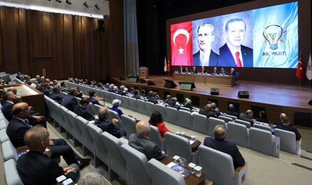 Ömer Çelik: Mart sonunda büyük kongre takvimi netleşecek