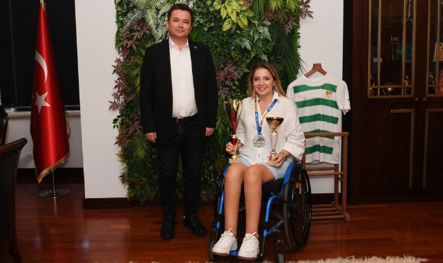 Osmangazili ralli pilotu Kübra, Avrupa’da destan yazdı