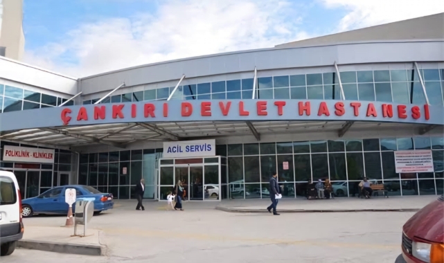 Otomobil ile motosiklet çarpıştı