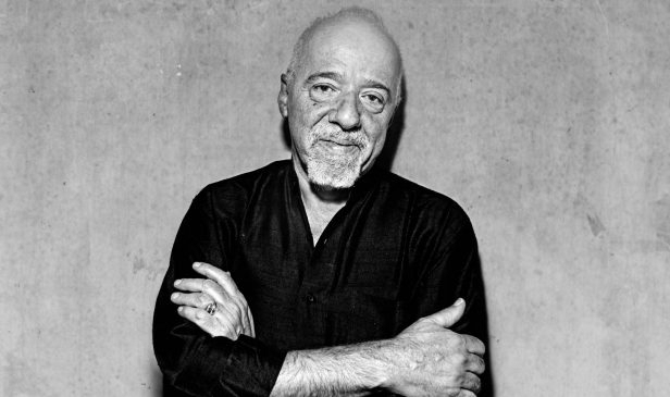 Paulo Coelho kimdir?