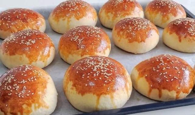 Pofuduk poğaça yapmak için hamurun içine bunu ekleyin!