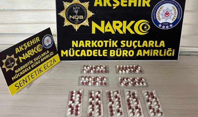 Polisten kaçan araçta uyuşturucu ele geçirildi
