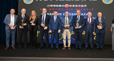 RUMELİSİAD’tan Başkan Mustafa Bozbey’e ödül