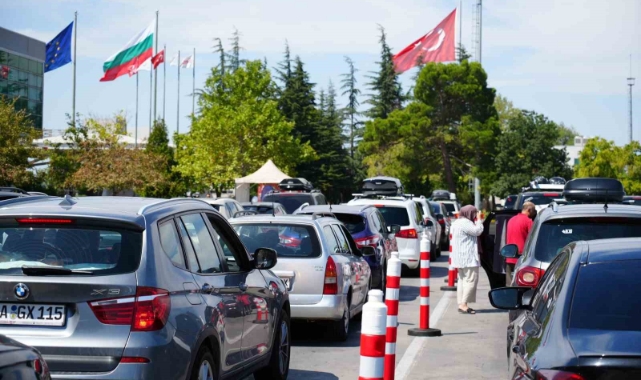 Sınır kapılarında rekor kırıldı!