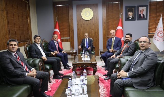 Ulaştırma ve Altyapı Bakanı Uraloğlu Bingöl’de