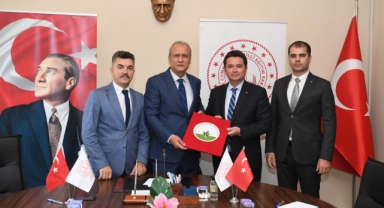 Üniversiteye hazırlanan öğrencilere Osmangazi Belediyesi desteği