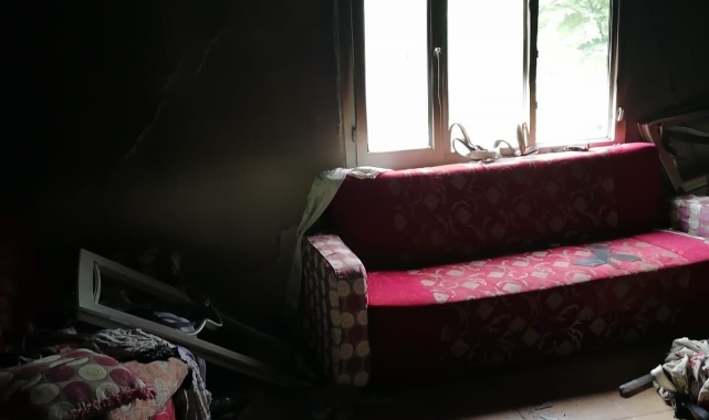 Yanan evde yaşlı kadının cesedi bulundu